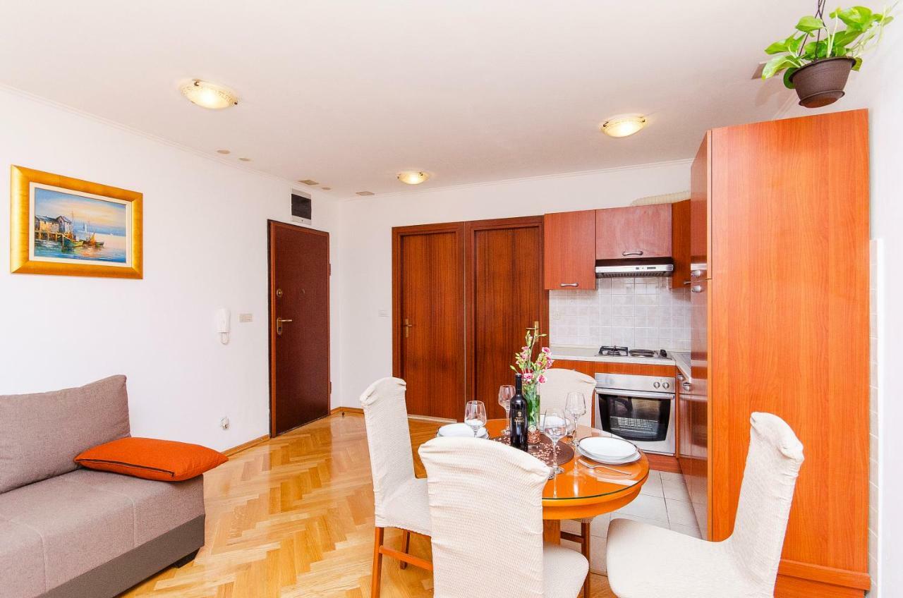 Apartment Lucija Split Buitenkant foto